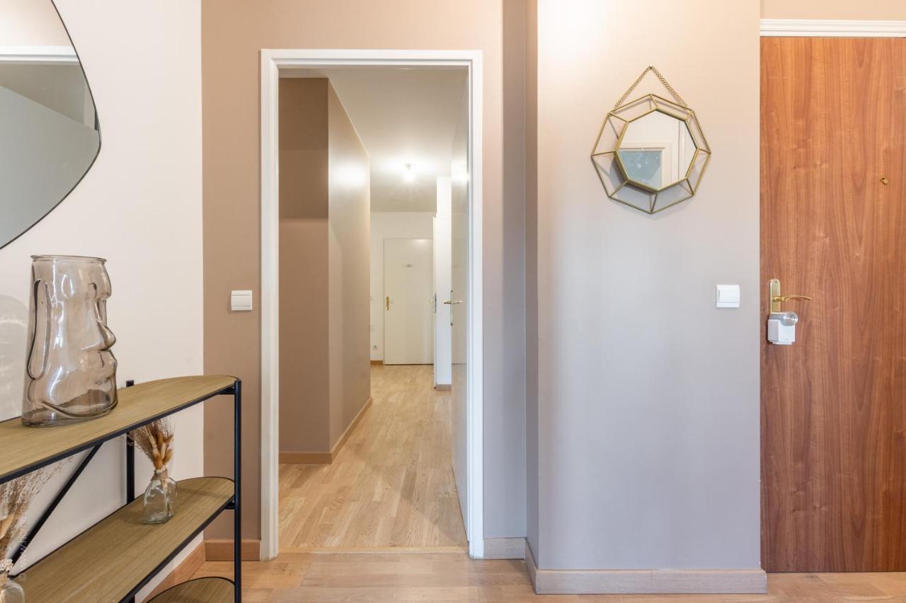 Luxe Flat For 7 - Fairytale Factory Apartment Bussy-Saint-Georges Exterior foto